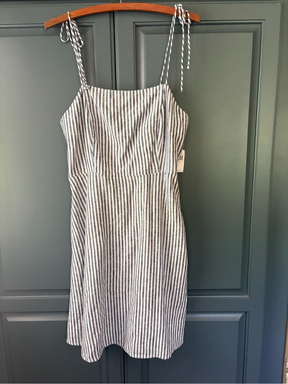 Old Navy Blue Striped Fit & Flare Tie-Strap Linen-Blend Mini Dress - Picture 4 of 4